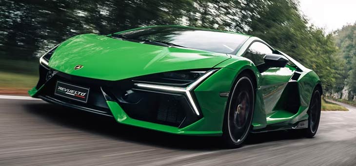 Lamborghini Revuelto